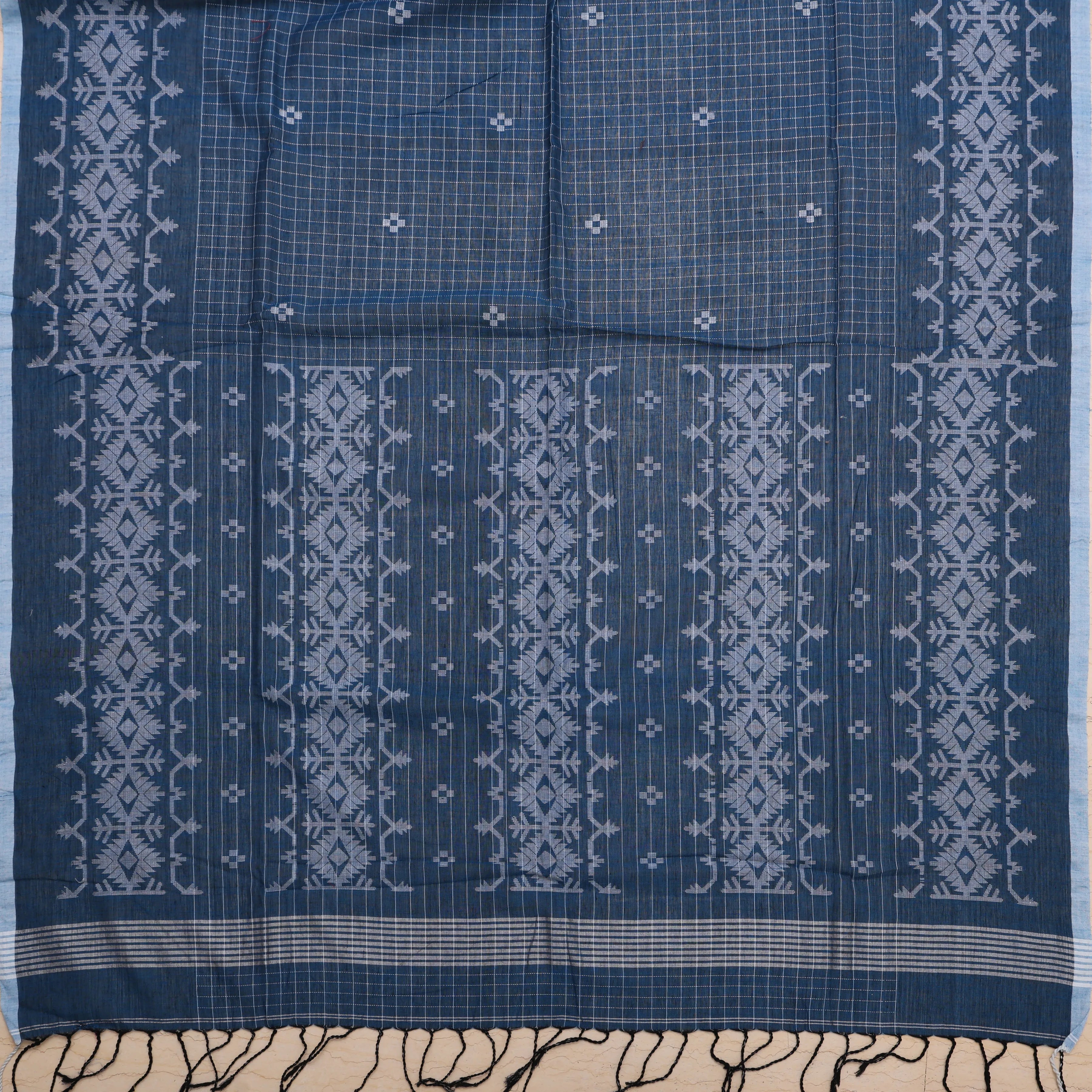 Neel Aangan – Mul Jamdani Sari