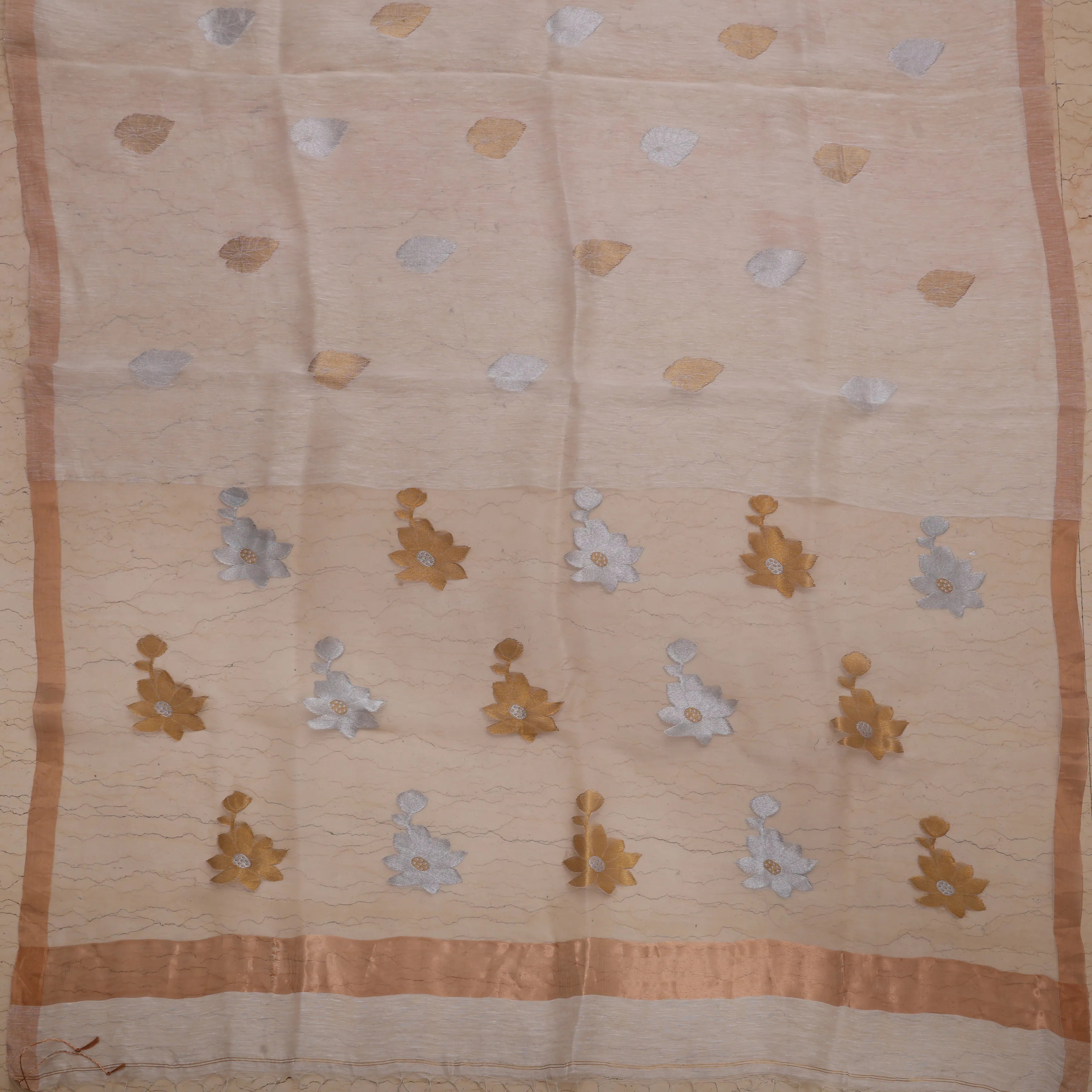 Ivory Matka Muslin Jamdani Sari