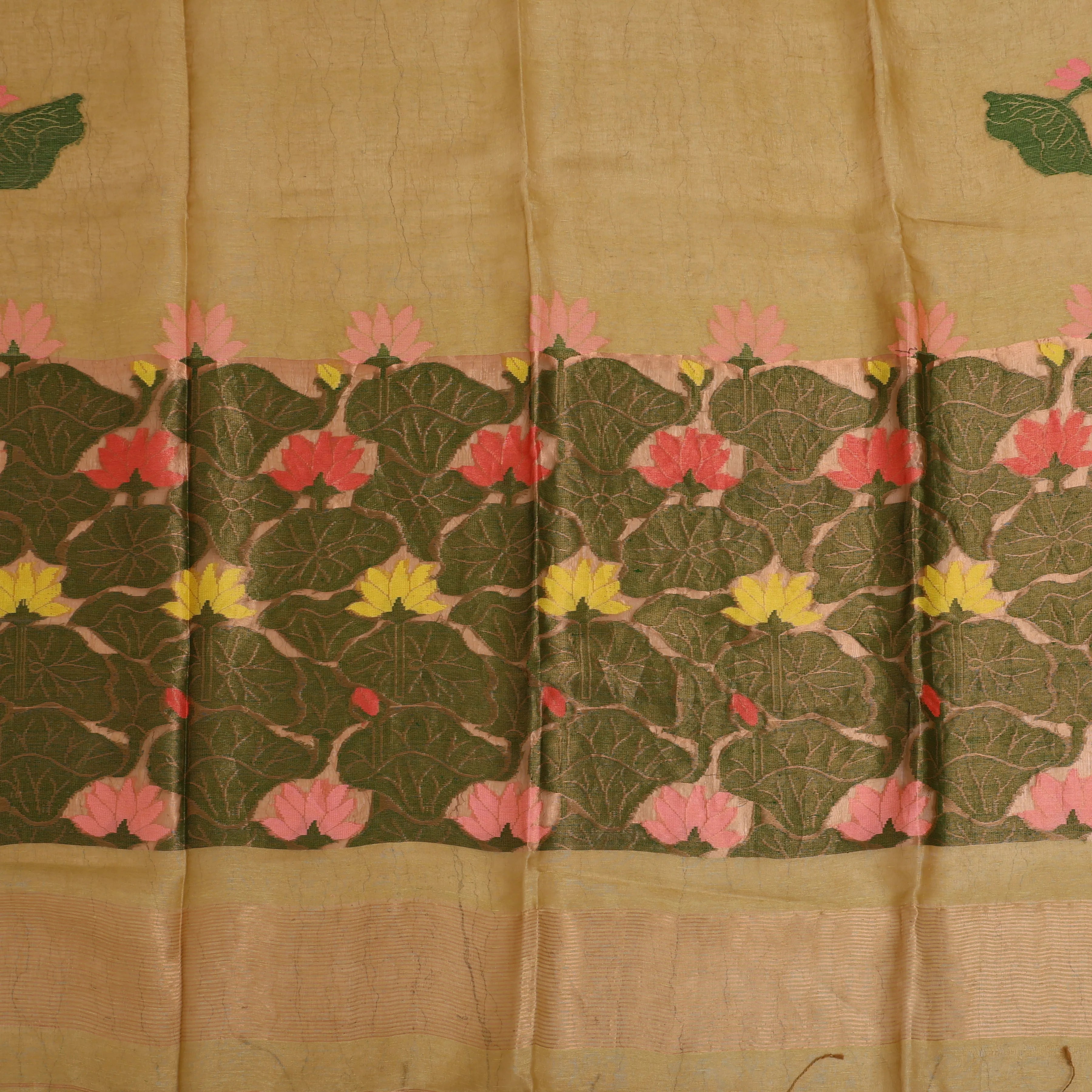 Kanak Vriksha Pure Handloom Matka Muslin Jamdani Sari